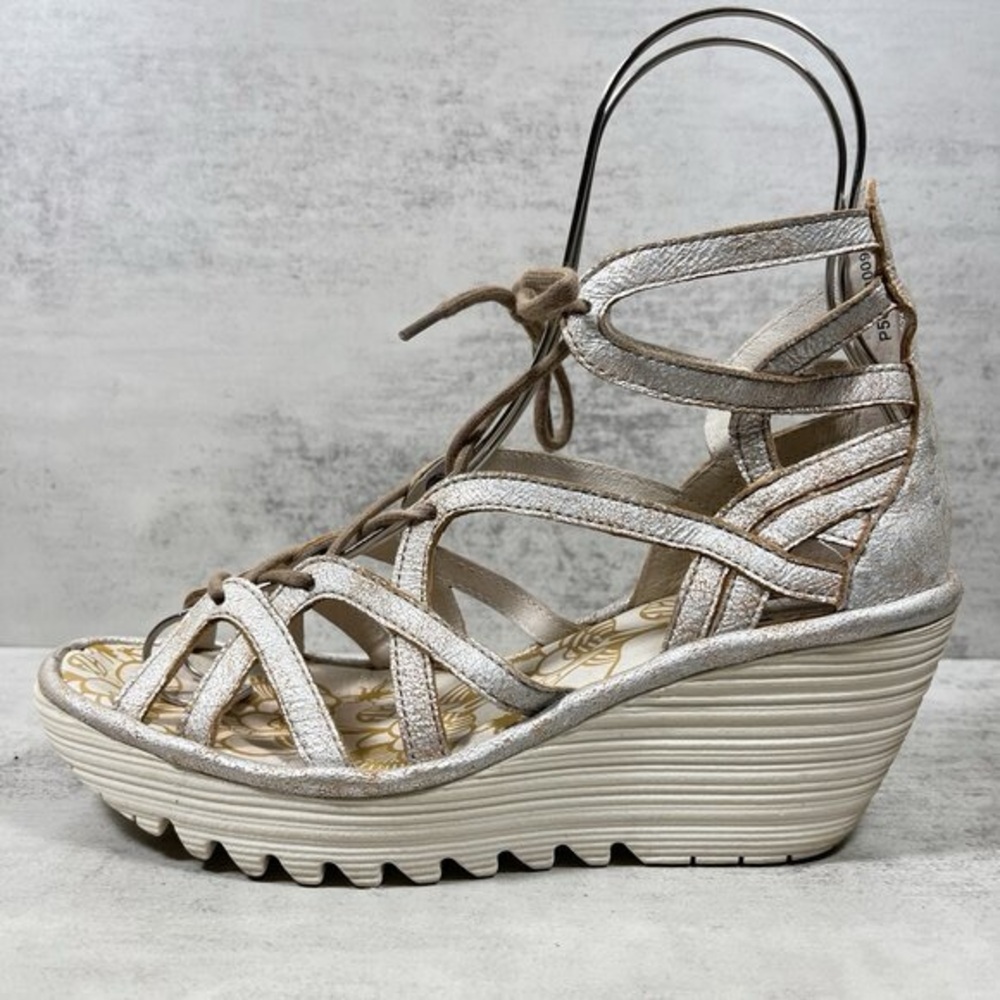 Fly London Yuke wedge‎ sandals in a metallic pearl or rose gold color 36/5.5-6